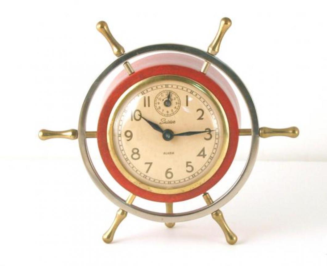Snider ship's wheel desk clock