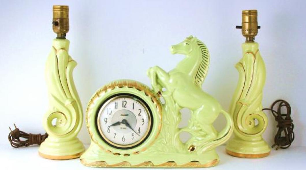 Snider green horse mantel clock - with matching lamps