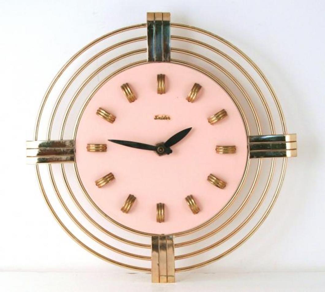 Snider pink and gold wall clock
