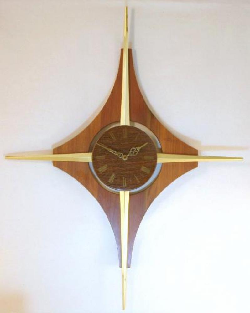 Snider wood and brass-plated metal rays wall clock (late 1960s, electromechanical battery movement)