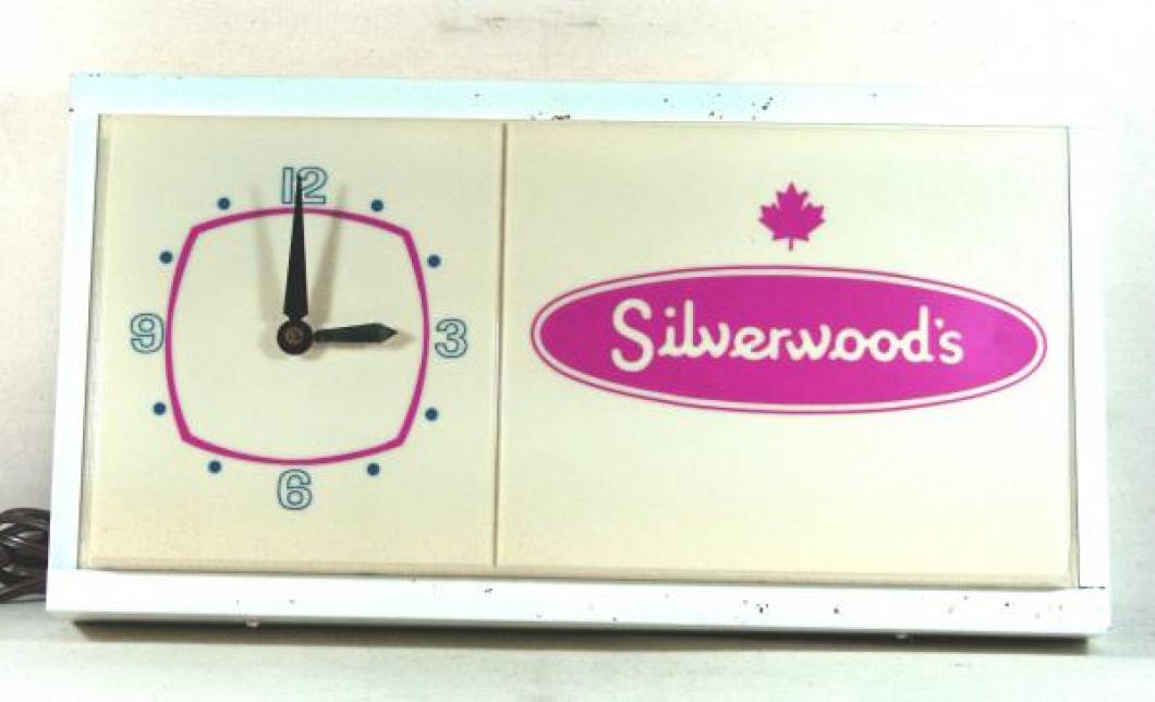Advertising clock made by Dairy Products Advertising in Weston, ON, advertising Silverwood's Dairy