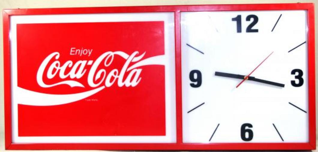 Advertising clock made by Gor-Don Metal Products in Scarborough ON, advertising Coca-Cola