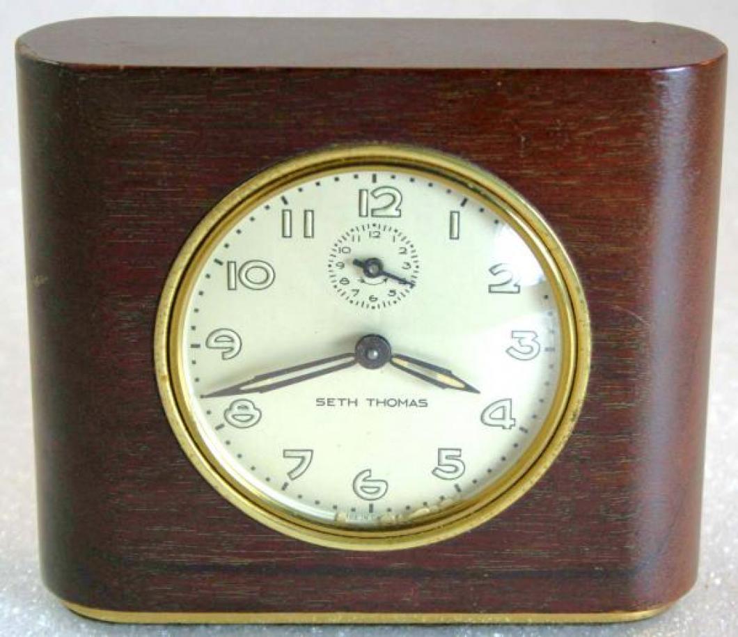 Seth Thomas 1930s wood, round ends, spring-driven alarm clock