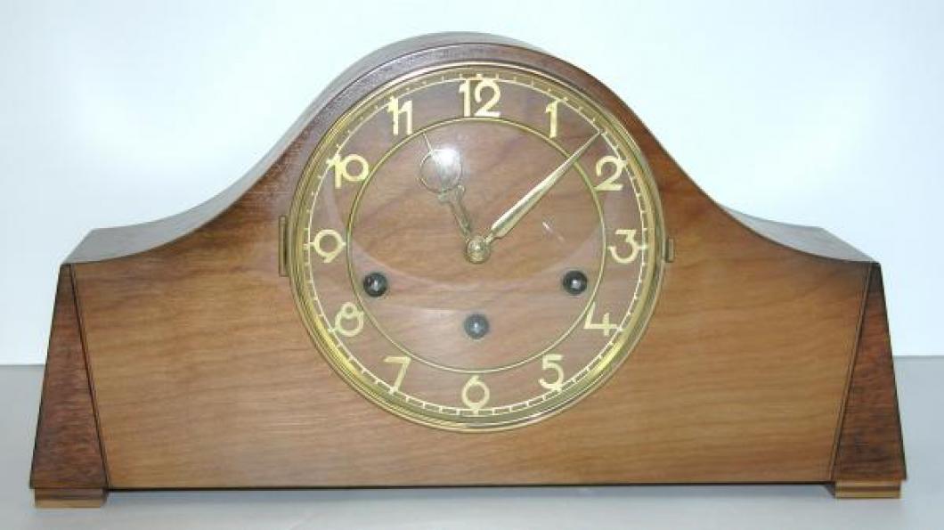 Style 1A (different) postwar mantel clock with stained birch case and Westminster chimes.